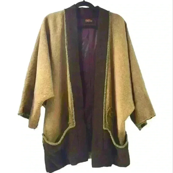 OLGA FISCH FOLKLORE ECUADOR BURLAP WOOL EMBROIDERED OVERSIZED KIMONO JACKET - Picture 3 of 15